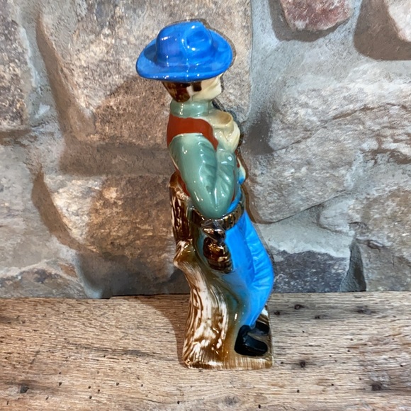 VTG. 1950s MCM Cowboy Figure. Porcelain/Ceramic. 11in. - Picture 8 of 11